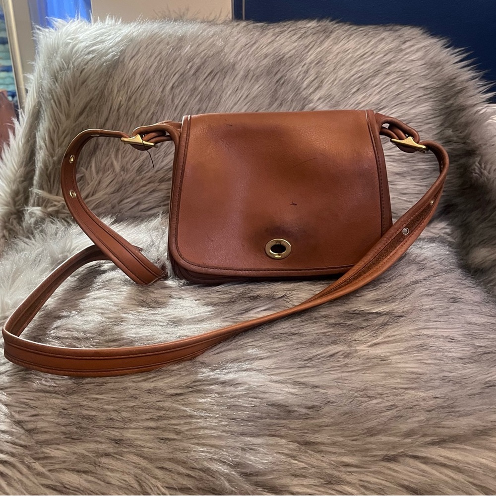 Vintage Coach Brown Leather Crossbody Bag with Adjustable Strap